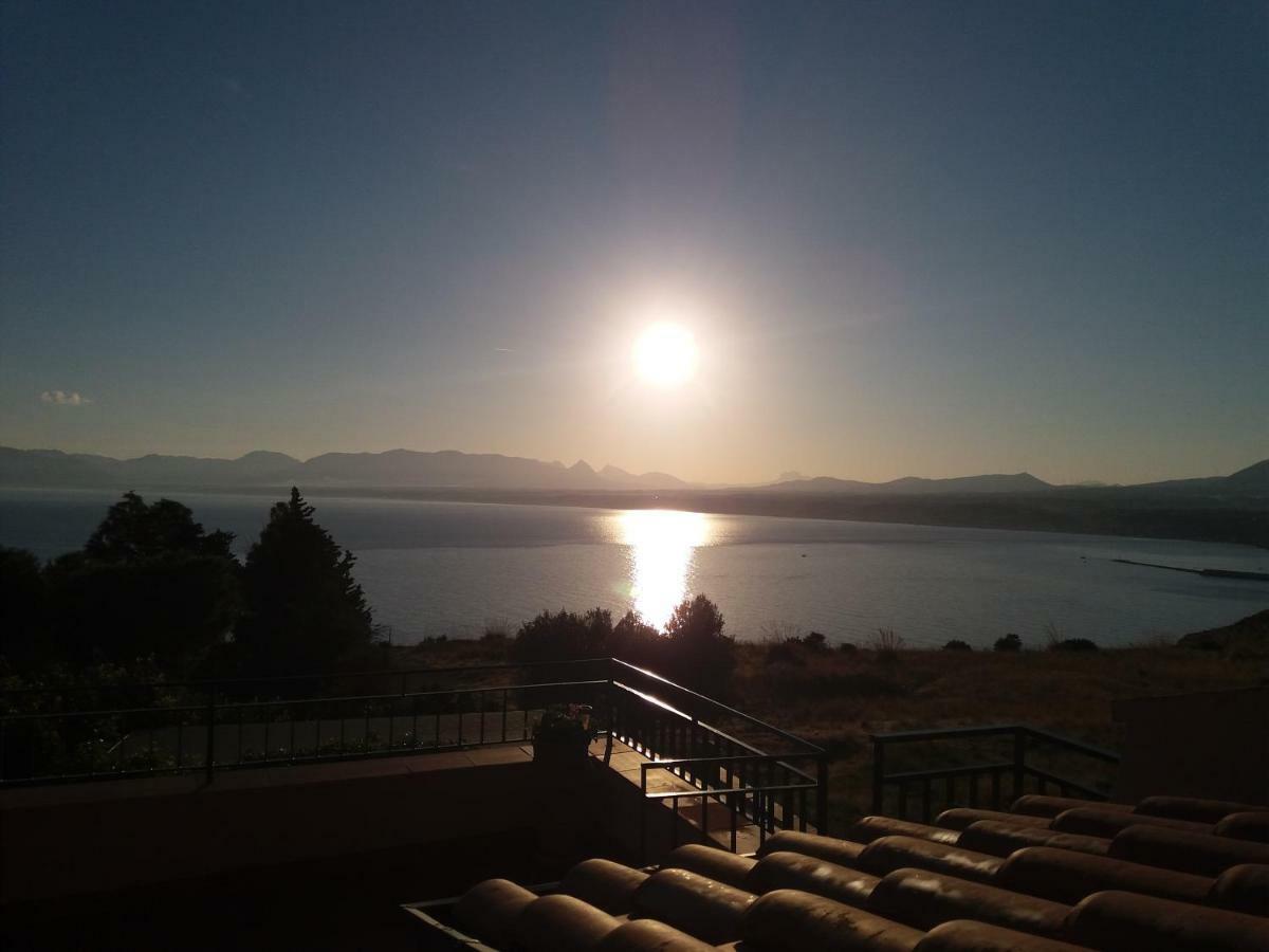 Casa Vacanze La Terrazza Sul Golfo Castellammare del Golfo Bagian luar foto